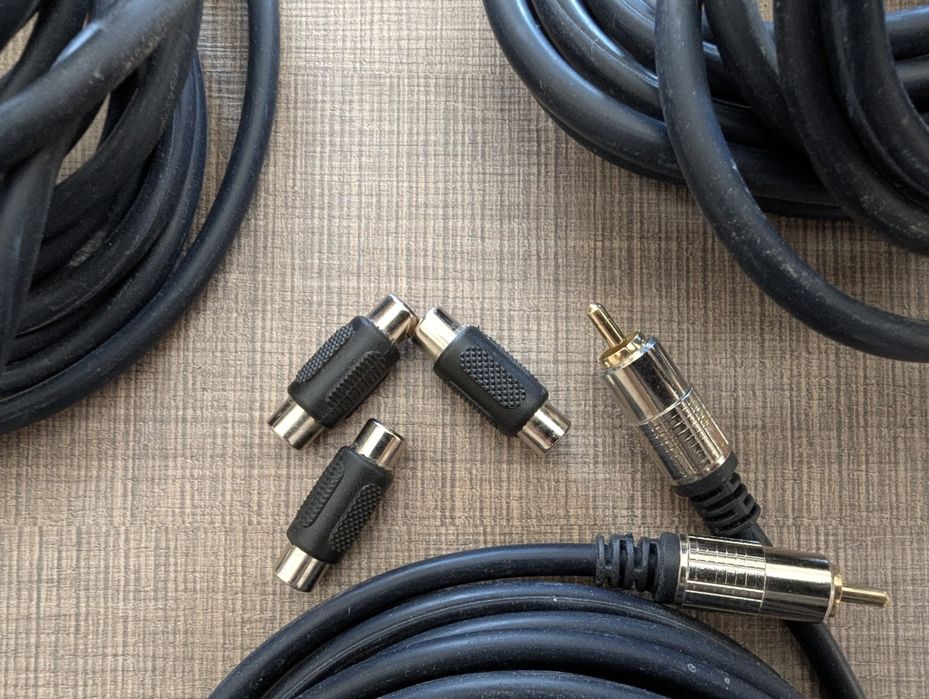 Удължителен кабел за тонколони 5м + 3 свързващи букси (чинчове)