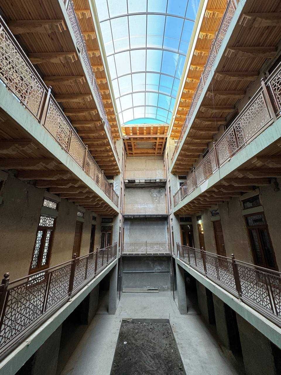 3.5 sotiqli deyarli tayyor bino sotiladi.
