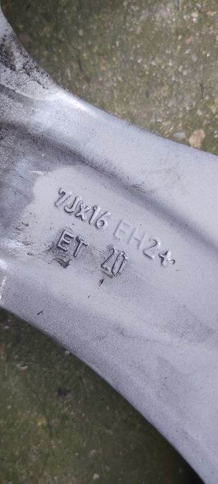 Гуми зимни 16ки за бмв е39