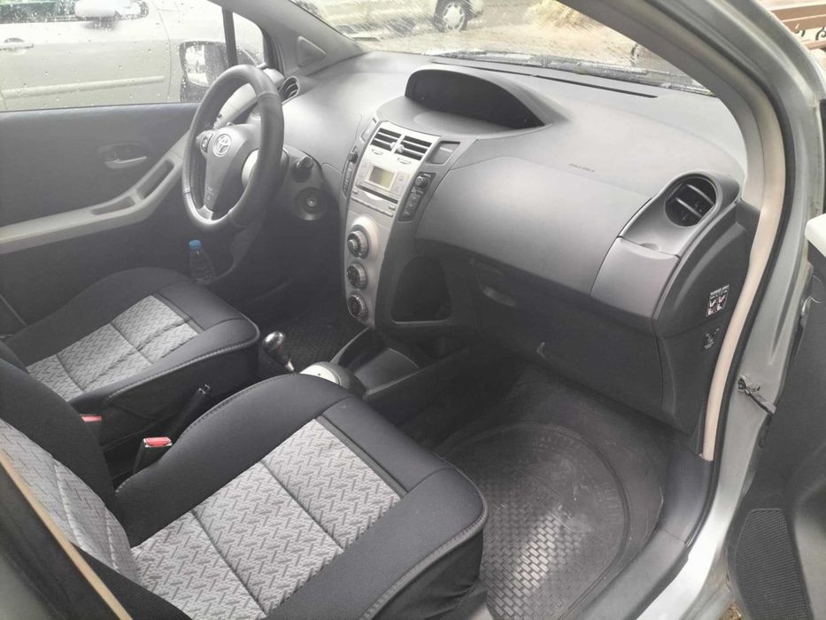 toyota yaris 1.3 avtomatic