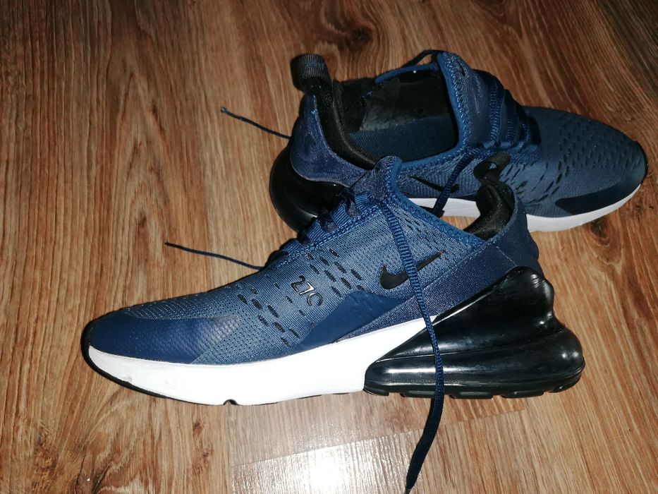 Vând adidași Nike originali