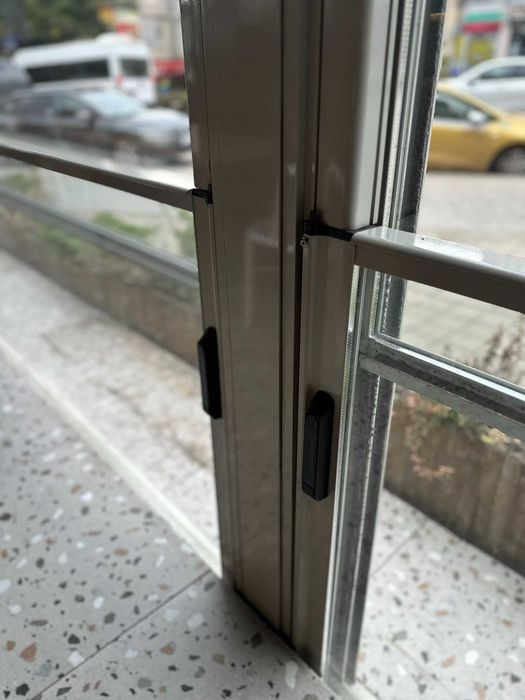 Цялостна остъклена конструкция за лятна градина