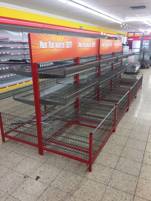 стелаж за промоции