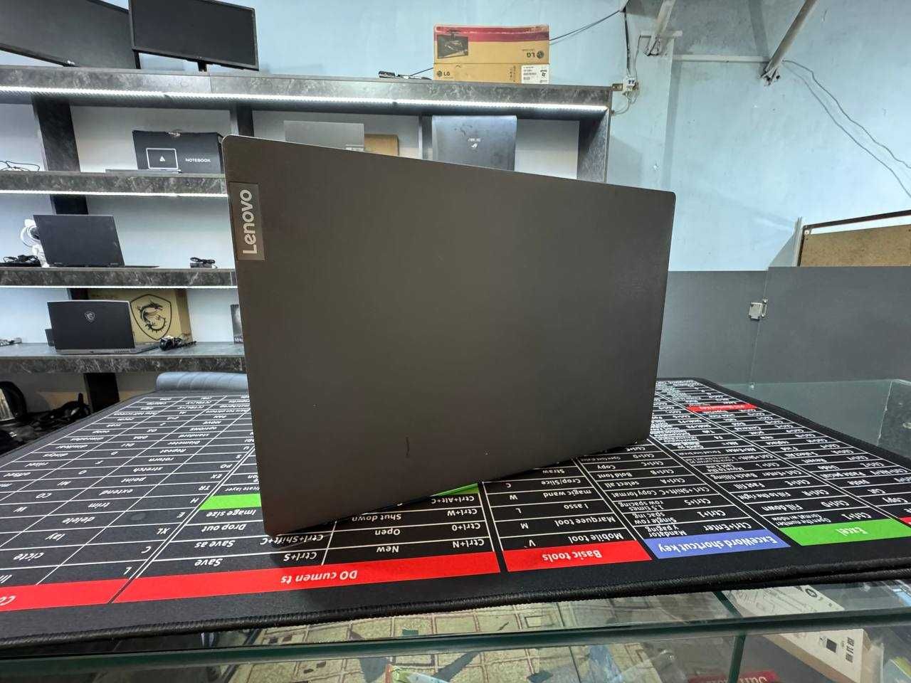 Ноутбук офисный Lenovo V15 Intel Core i3-1215U