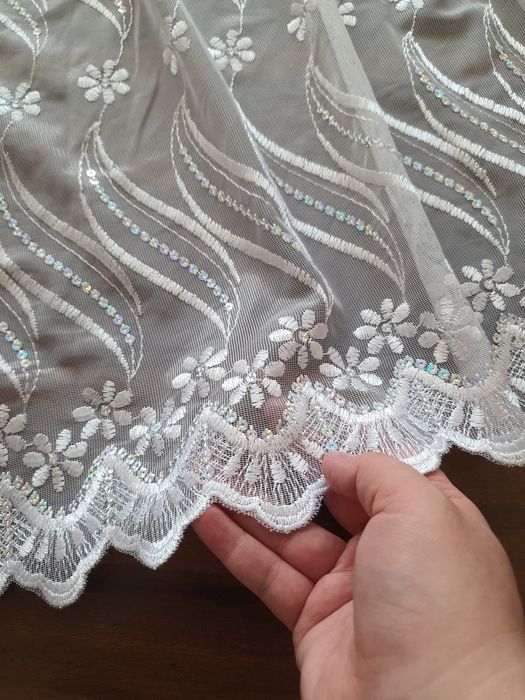 Perdea cu broderie si paiete 7.25 (3m) x 1.84m inaltime