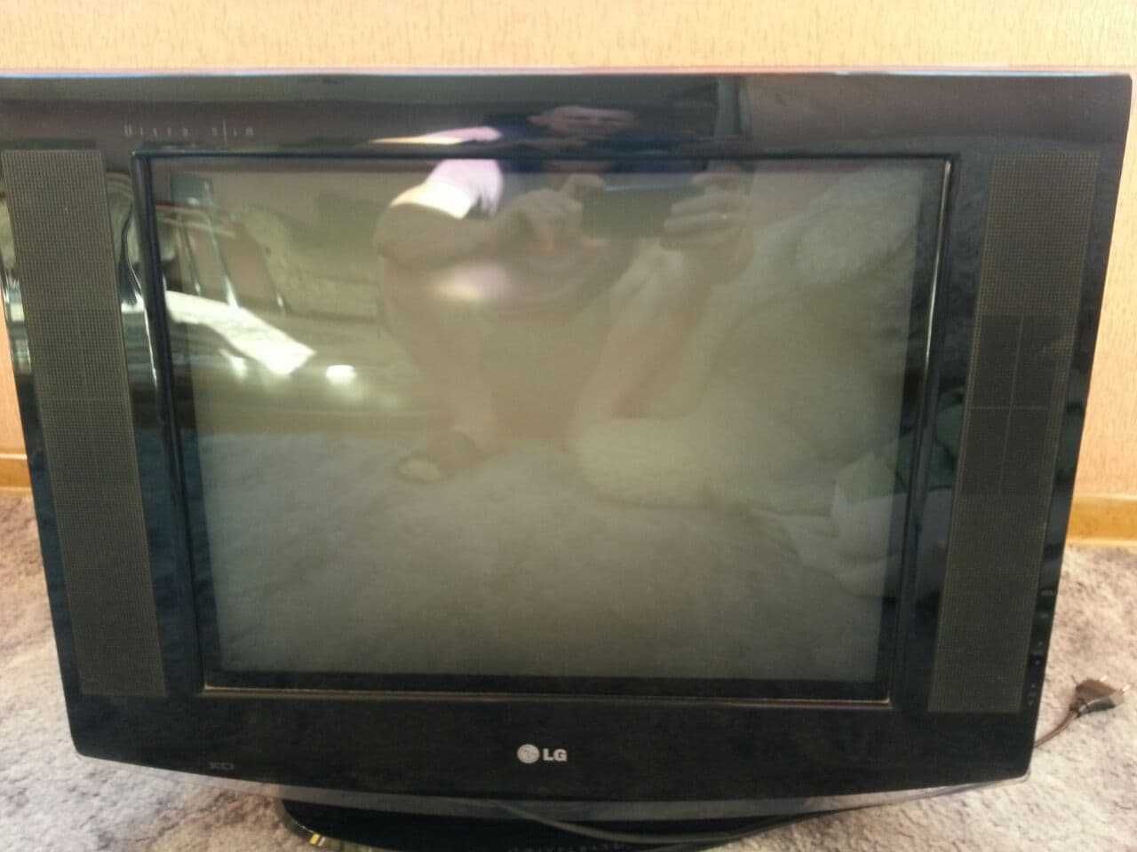 телевизор LG 21SA1RL диагональ 21