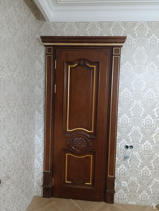 Yangi eshiklar qoyilmagan