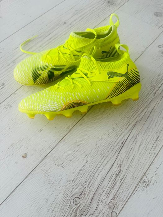 Adidasi fotbal - crampoane, marime 37