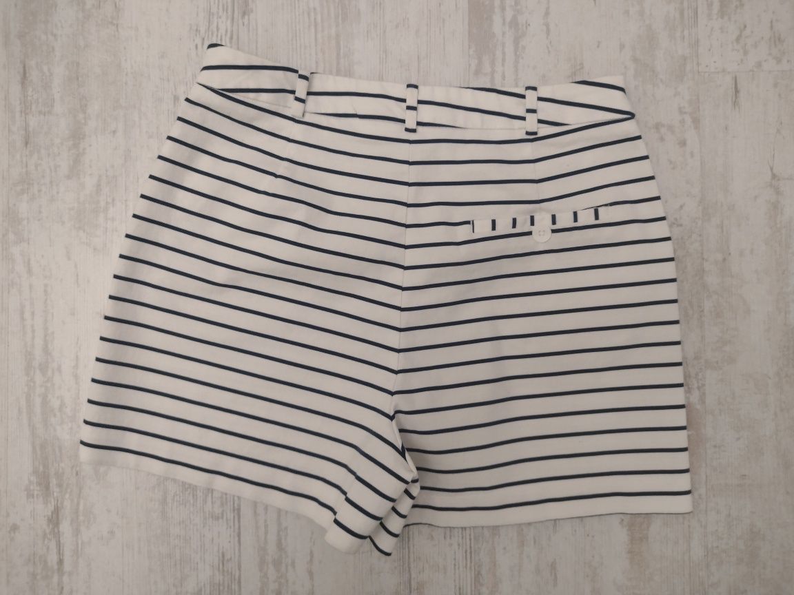 Дамски къс панталон Zara