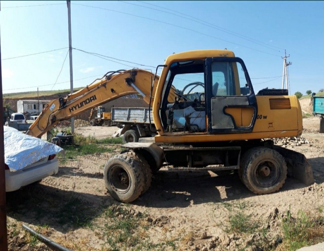 Ekskavator hyundai 1300W