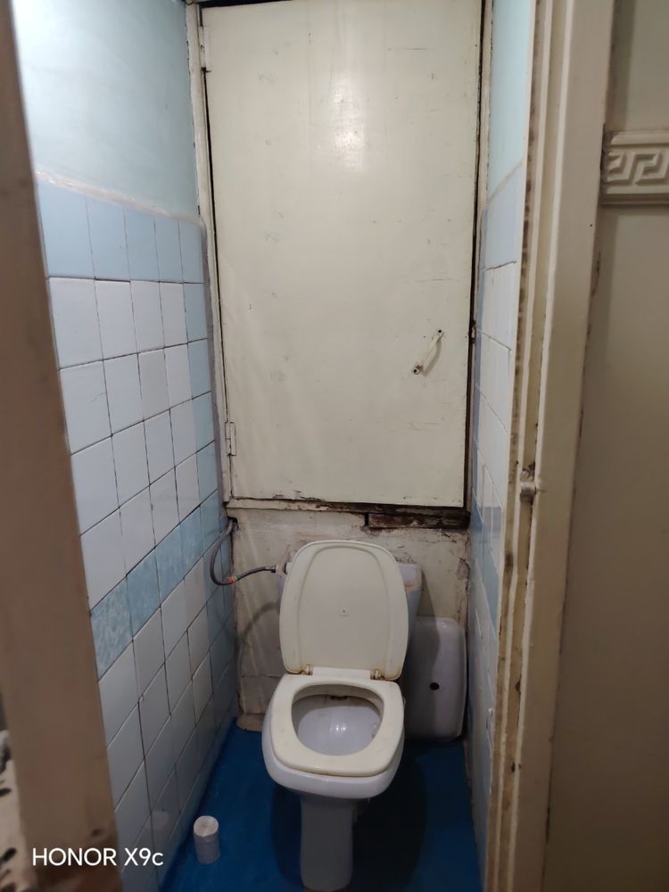 Аренда куйлюк 1.  2 ком 2 этаж 250$ пустой