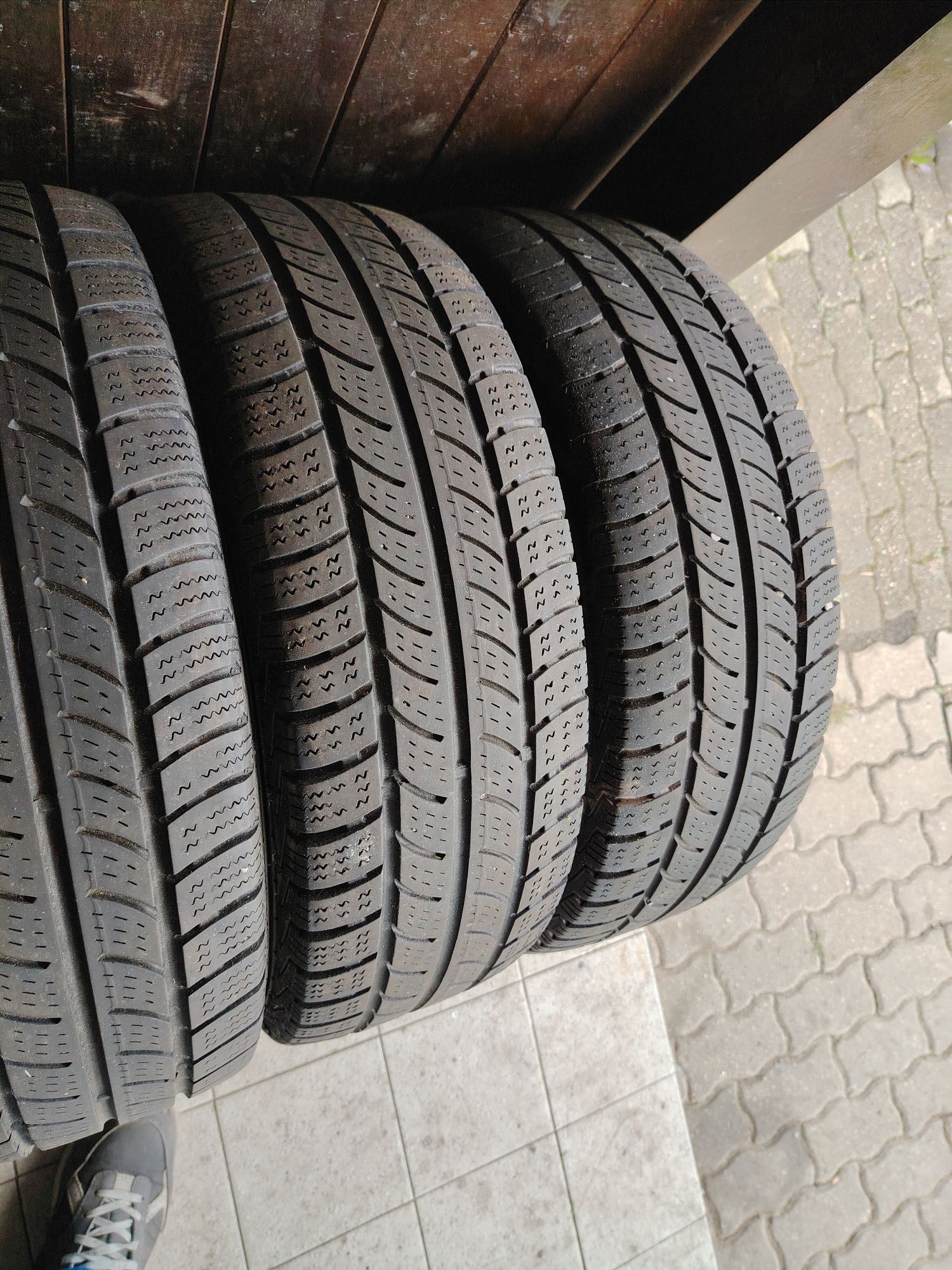 205/65 R16C Continental Vancowinter2 M+S