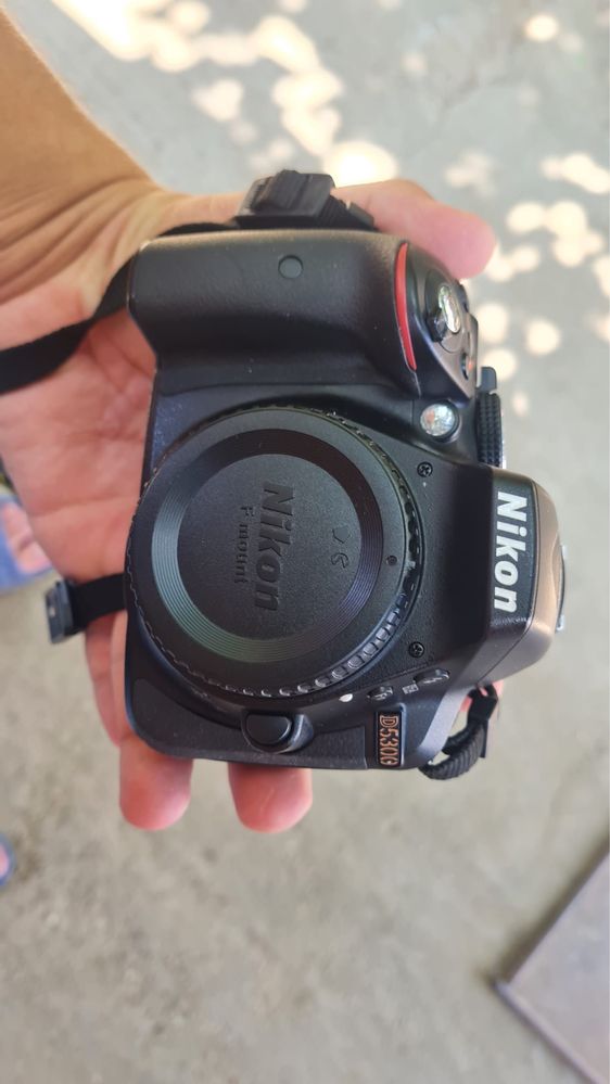 Nikon D5300 – Aparat foto DSLR