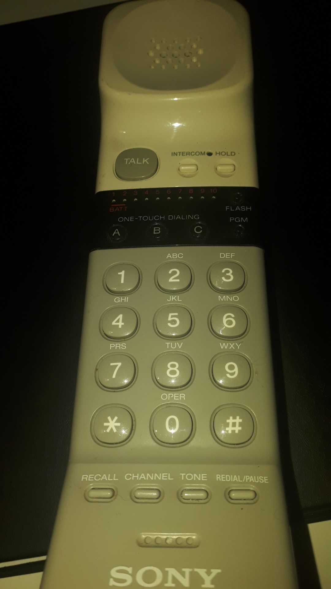 Стар телефон на Sony SPP-320
