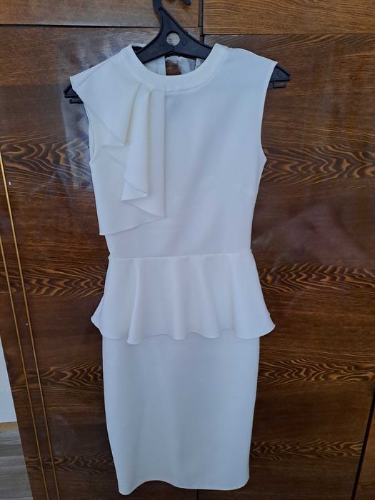 Платья б/у отдам в хорошие руки