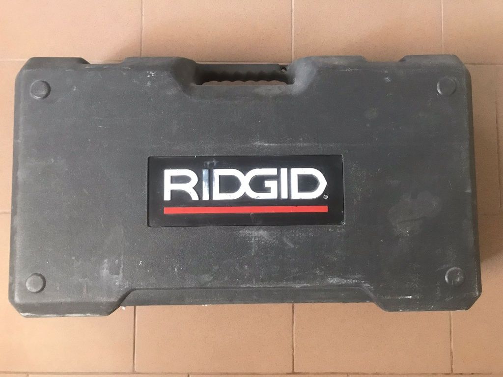 Masina Electrica de filetat - RIDGID 690-l / NOU