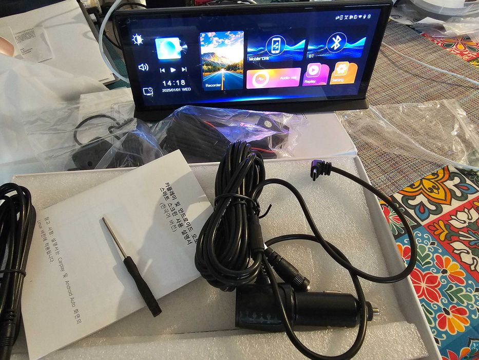 Navigatie GPS auto universala cu camera de bord 4k