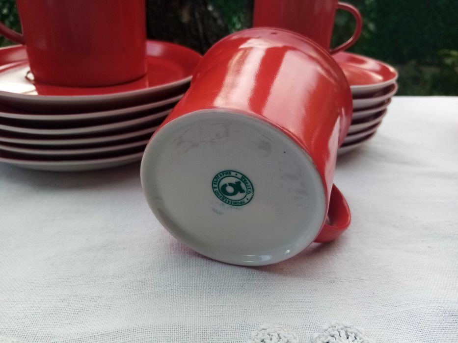 Лимитиран български сервиз за чай и кафе