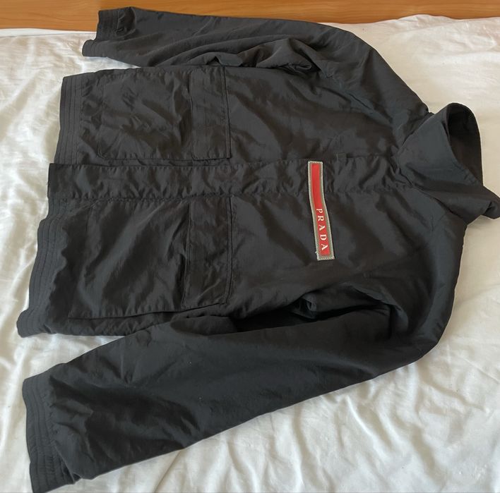 Дизайнерско яке Prada КАТО НОВО