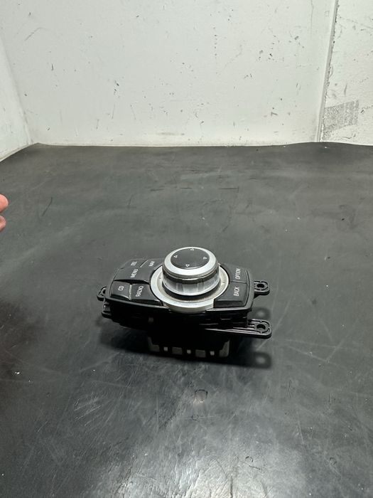 Joystick navigatie BMW Seria 5 F10 F11  Seria 7 F01 F02 | 9206444