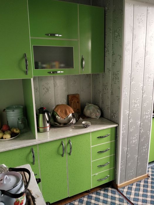 Uy sotiladi yaxshi joyda