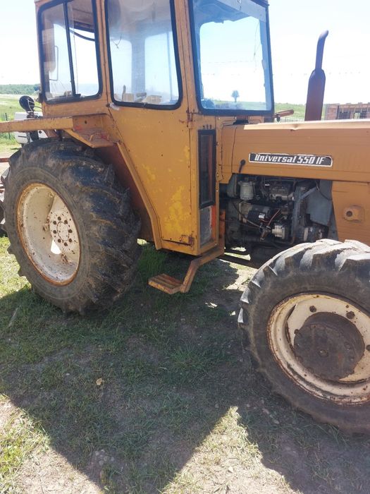 Vând tractor DTC550 ROMANESC