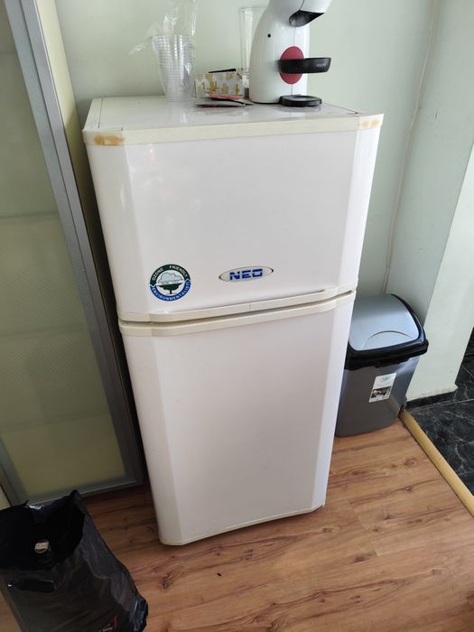 СПЕШНО Хладилник NEO