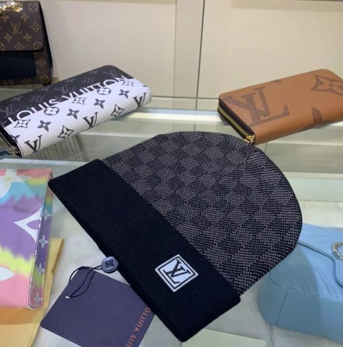 Caciuli Louis Vuitton