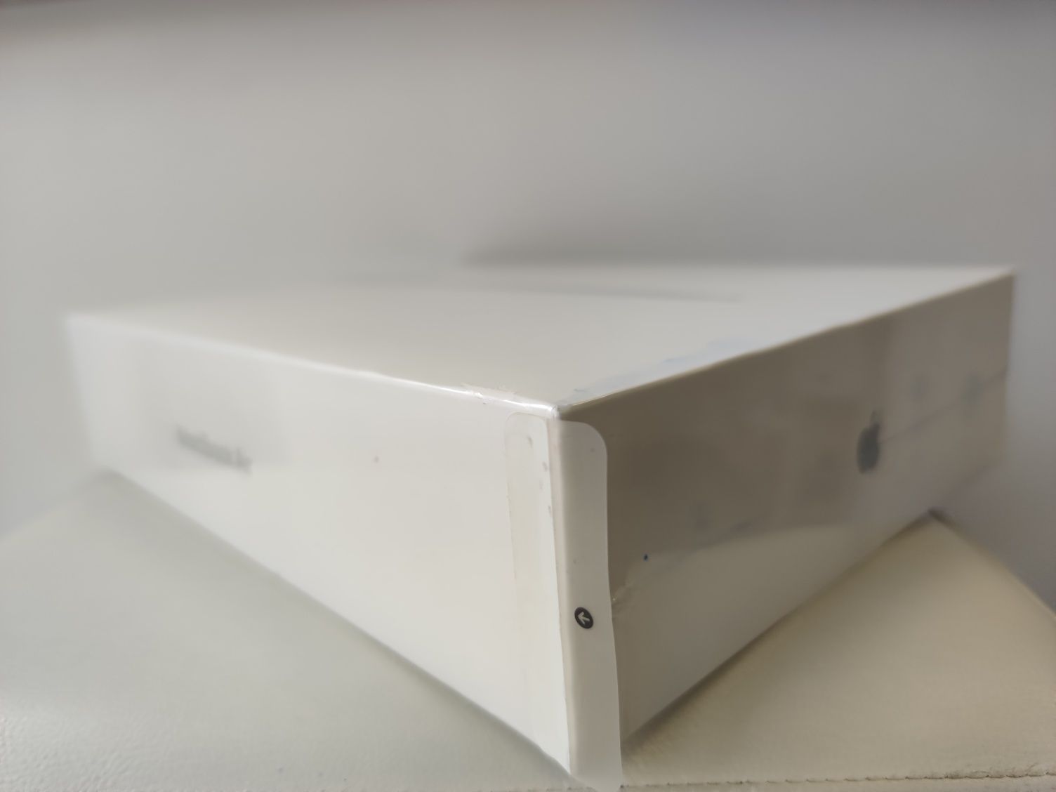 НОВ! Apple MacBook Air 13" M1 256GB 8RAM Silver Гаранция!