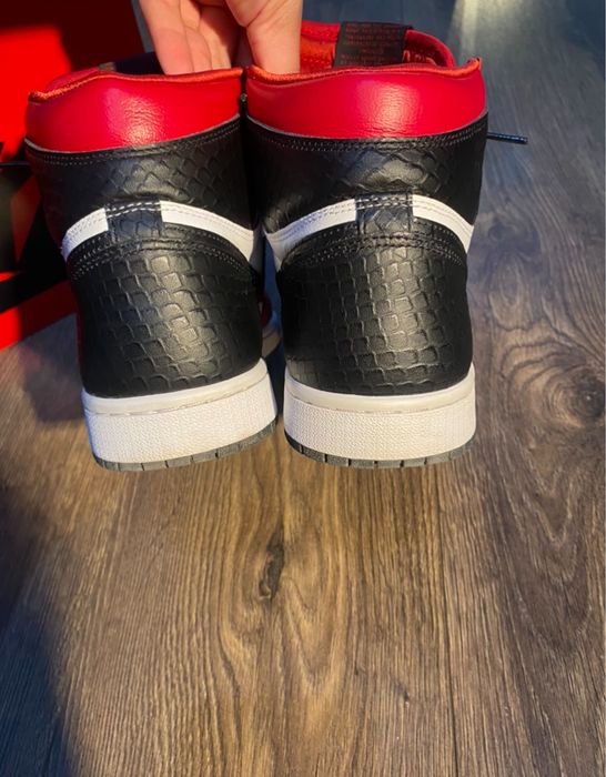 air jordan 1 retro high “satin snake chicago”