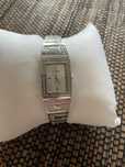 Оригинален часовник на    Guess