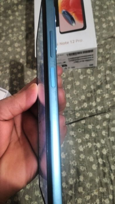 В хорошем состоянии redmi note 12 pro