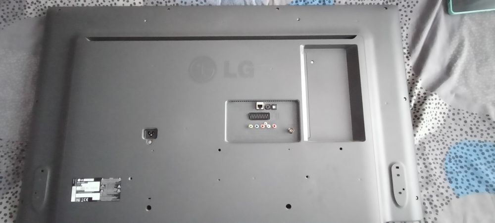 Vând TV LG Smart