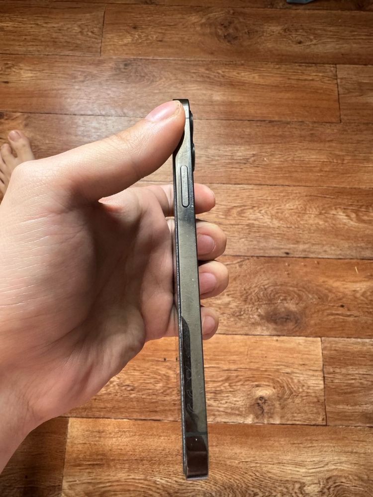 Iphone 12 pro 256 gb в хорошем состоянии