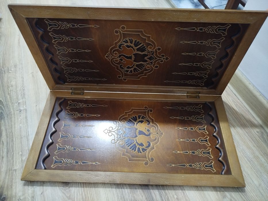 Премиальная доска 3-в-1 из дерева — шахматы, шашки, нарды