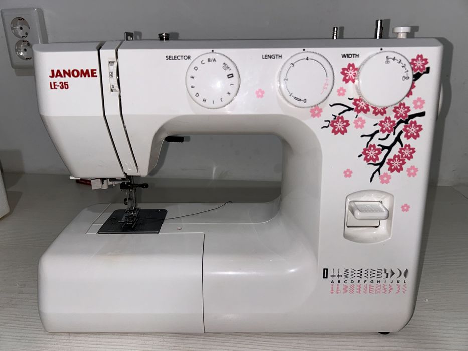 Janome legend LE 35 швейная машина