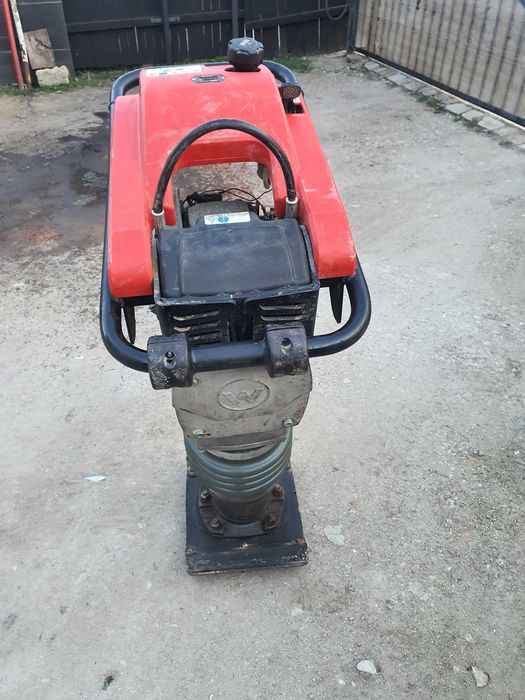Mai compactor Wacker Neuson, an 2021, 46 ore vand/inchiriez  250lei/zi