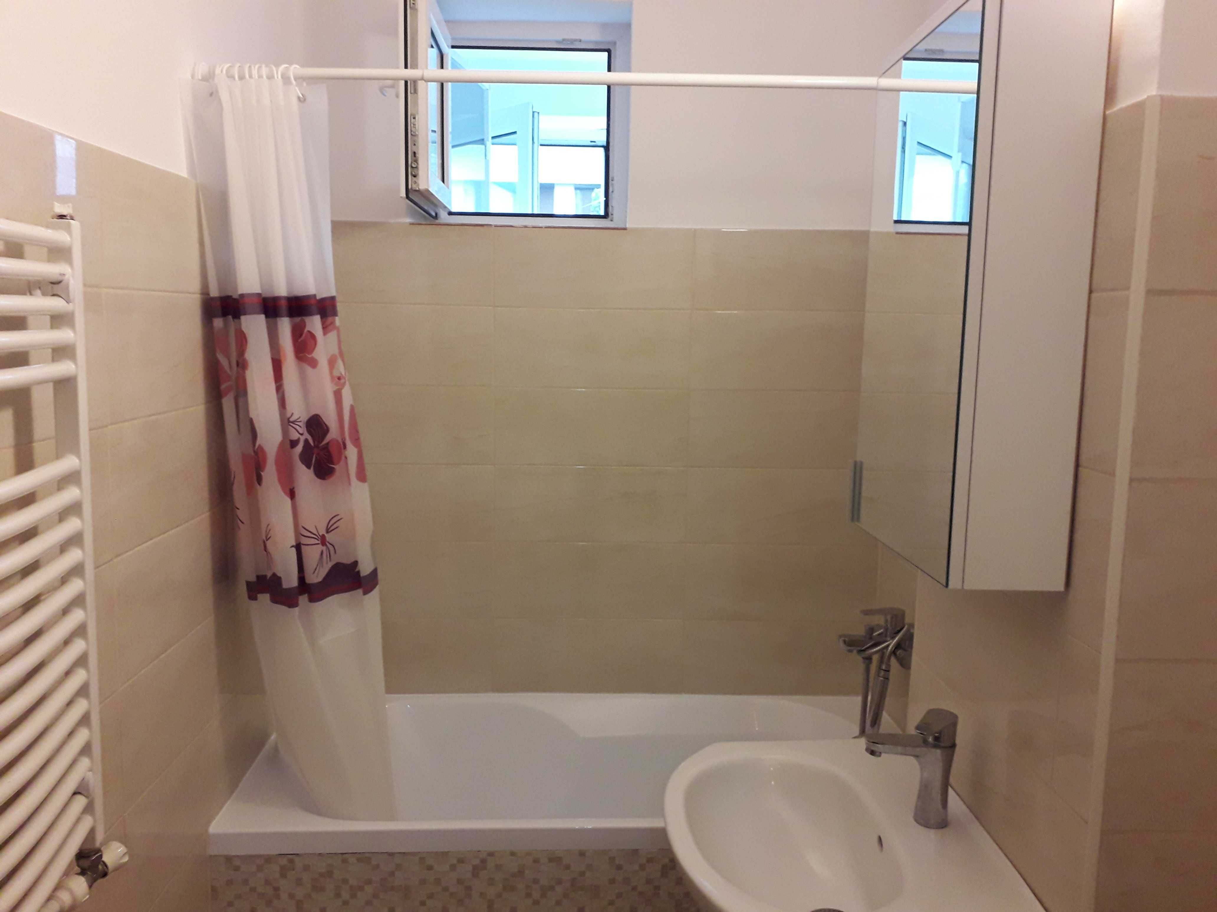 Vand apartament 2 camere Piata Concordiei Braila