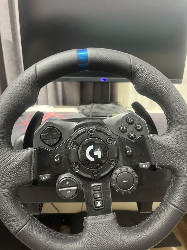 Чисто нов волан Logitech g923 TRUEFORCE+Shifter и гаранция