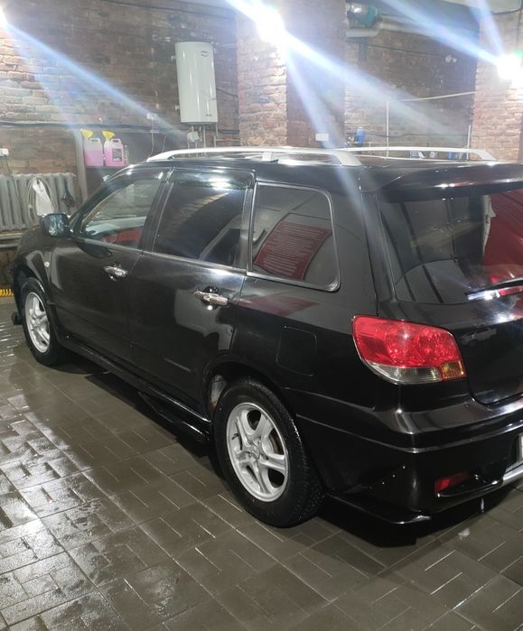 Оригинальные диски Mitsubishi R16 с резиной

Продаю ко