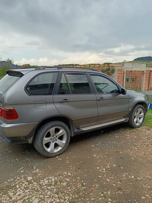 Vand sau schimb BMW X5.An 2004 ,218CP
