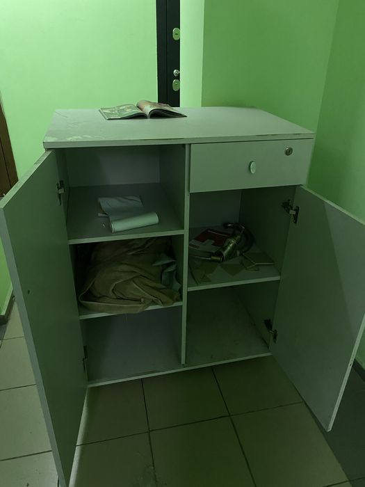 Продам тумбочку