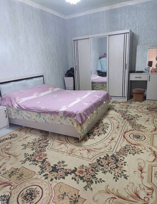 Xovli srochna sotiladi Shayxontoxur Shofoyiz maxalla 2,3 sotx 4+1 xona