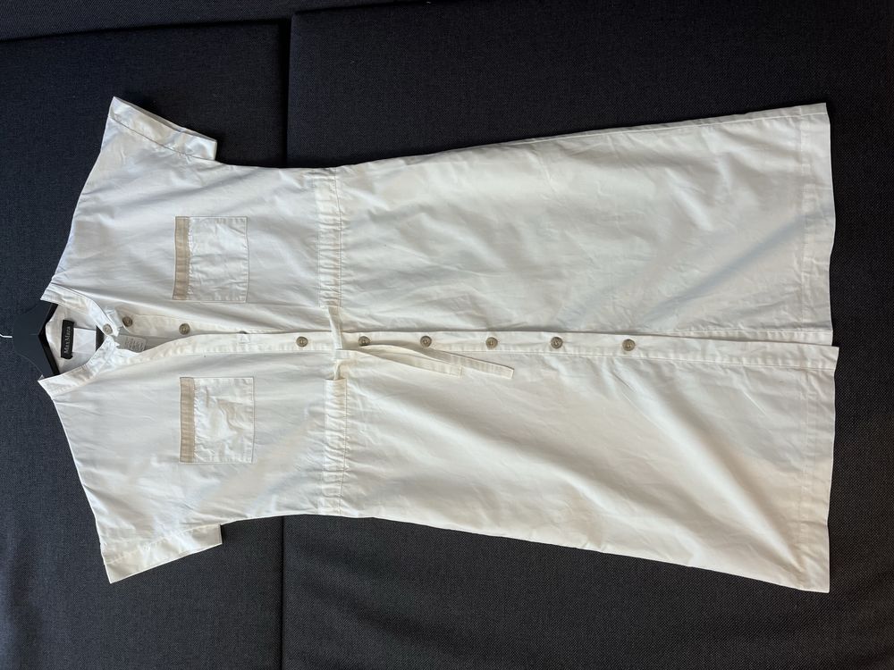 Рокля Max Mara.