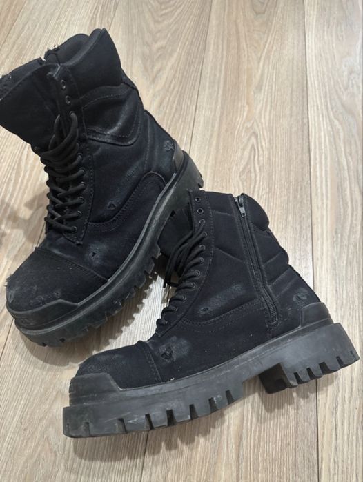Balenciaga Boots 42