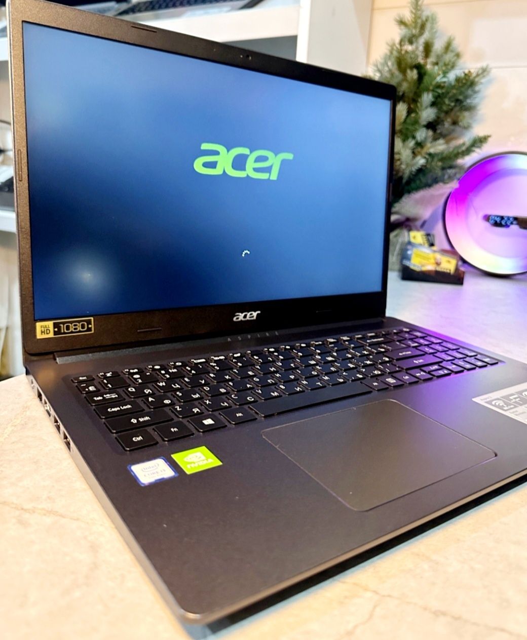 Ноутбук Acer i3/8гб/hdd1000гб/940mx2gb
