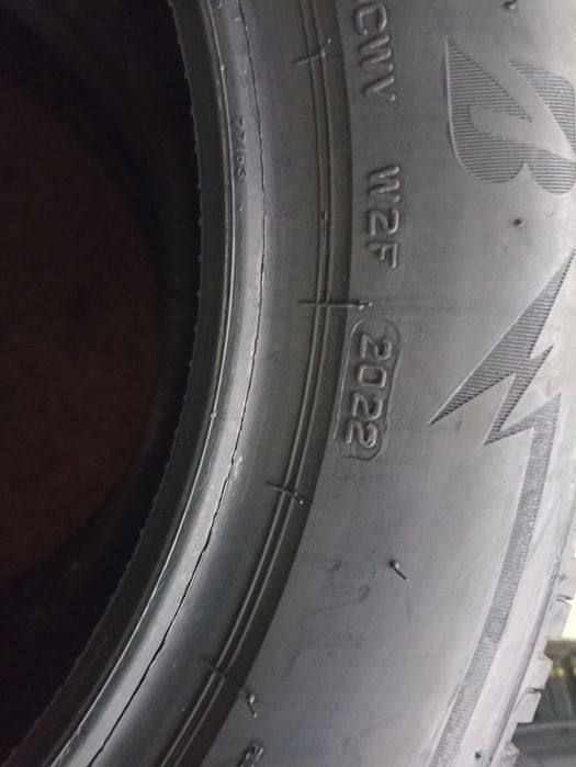 4 anvelope de iarna Bridgestone 195/60 R16 dot 2022