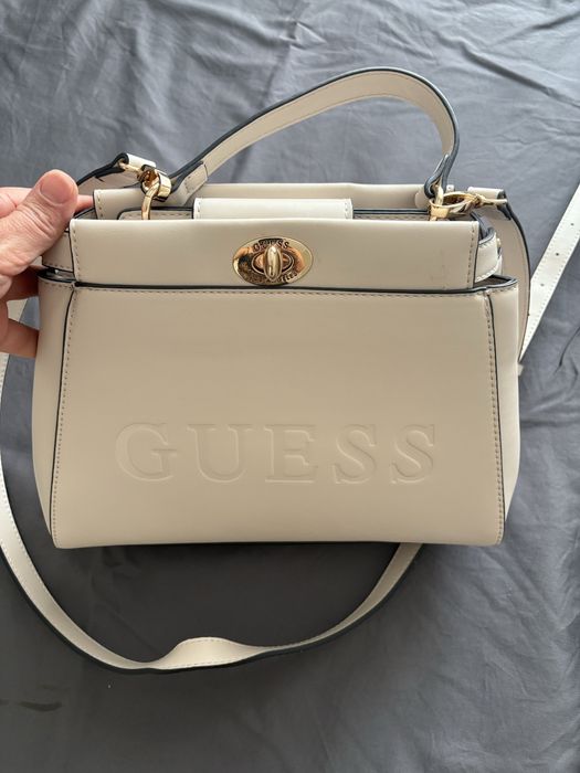 Сумка от Guess новая