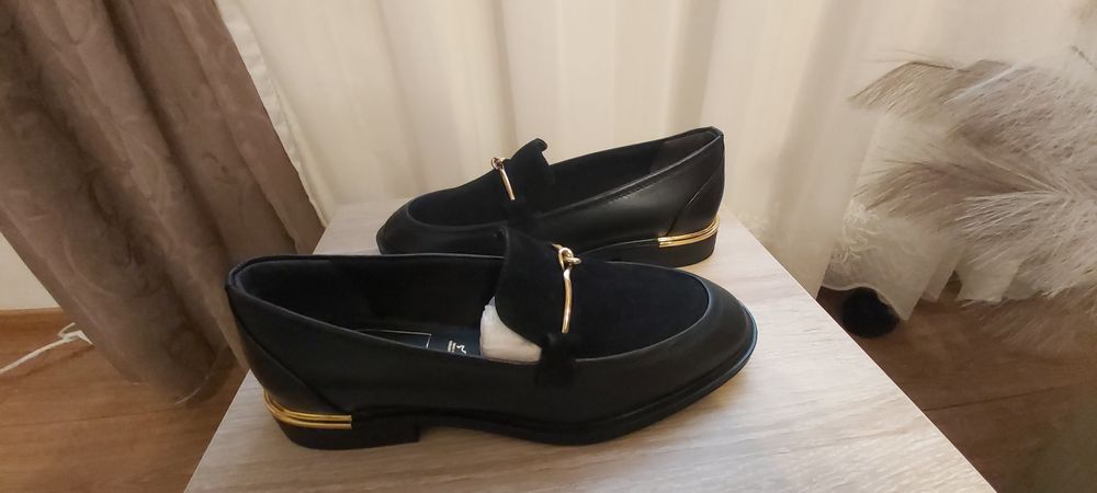 Vând pantofi damă Tamaris, marimea 37.