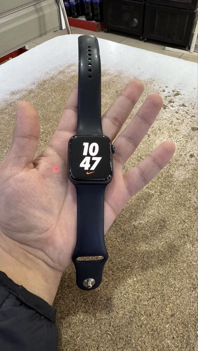 Apple watch SE nike+ sotiladi